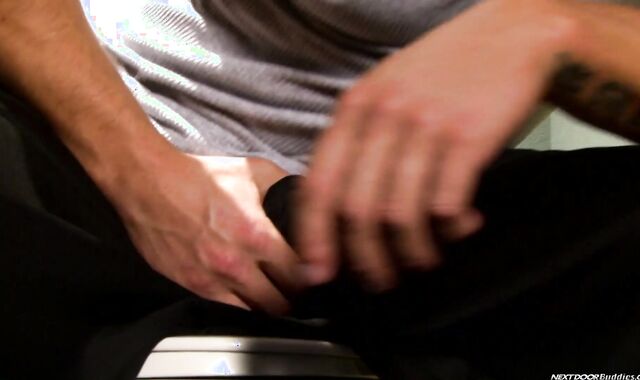 Next Door Mates: Stall-Side Fulfillment