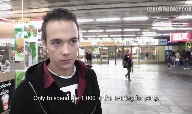 Czech Hunter: Hunting in the Rain for His Seduction