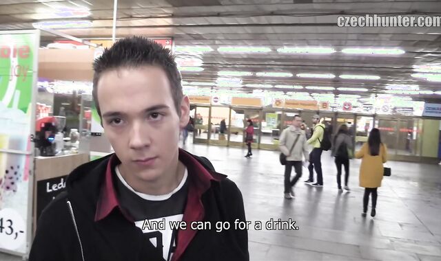 Czech Hunter: Hunting in the Rain for His Seduction