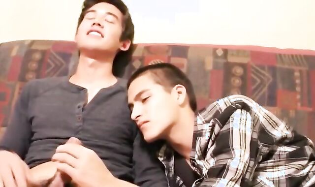 Japanese guy blow-job-service money-shot