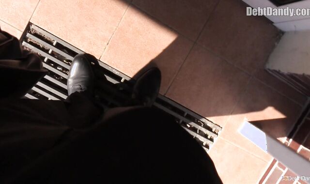 Debt Dandy: Debt-ridden Slovak in Prague: Currency for Romp