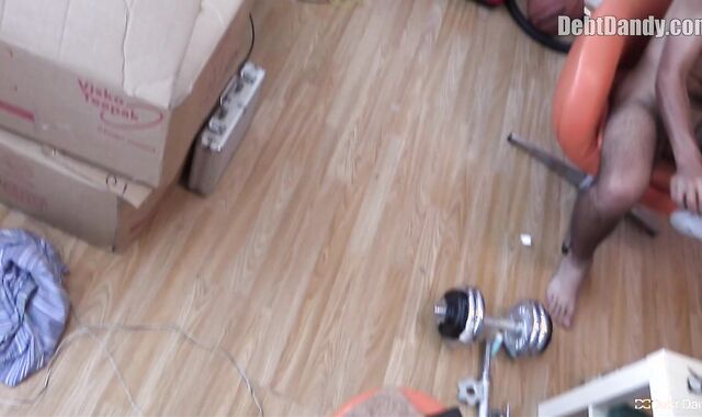 Debt Dandy: Debt-ridden Slovak in Prague: Currency for Romp