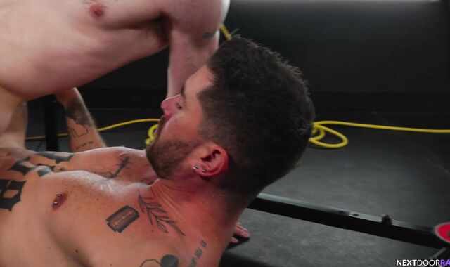 Next Door Moist: Euro Nick Milani luvs rock hard nailining