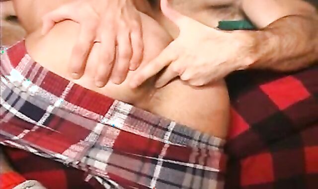 2 uber-cute Bears fucking