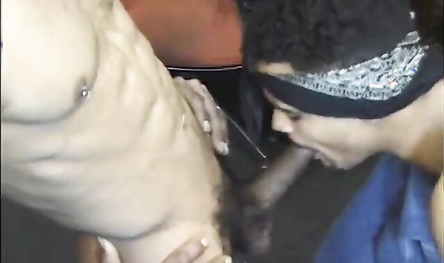 jiggly blowjob fun-service-job With The Macho John And Rust