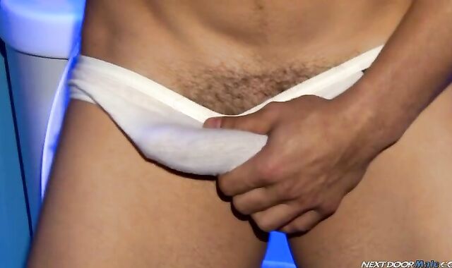 Fapping His round weenie In The lavatory