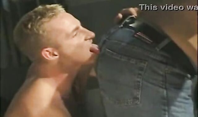 MARDIGRAS MENSROOM MUSCLE