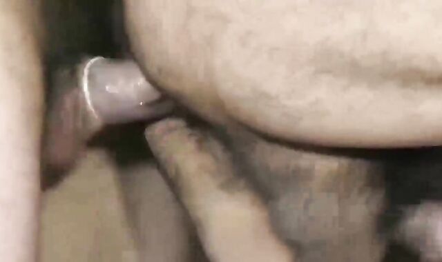 2 Mecs Poilus Pour Bonne Baise