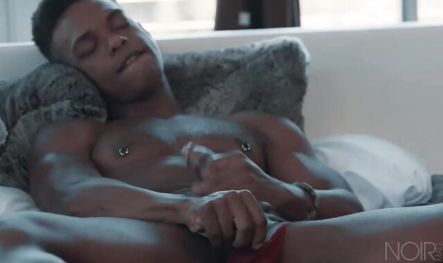 Noir Masculine: Satisfying Trent's Yam-sized Needs