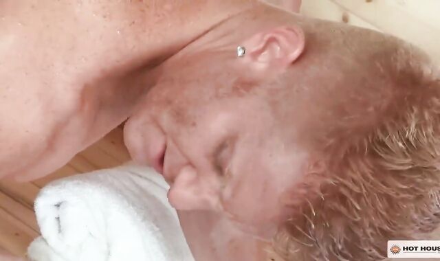 Cocklet Fox & Johnny V Sauna Fuck-fest