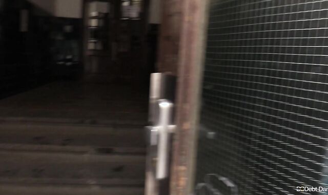 Debt Dandy: Sweating it out on the Streetcar Named Dream