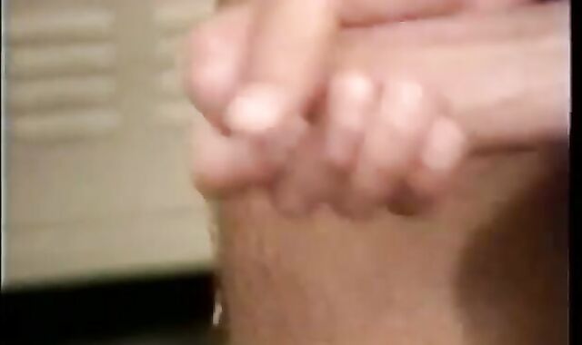 pretty Old-school Locker Guest room manhood Dickblowers