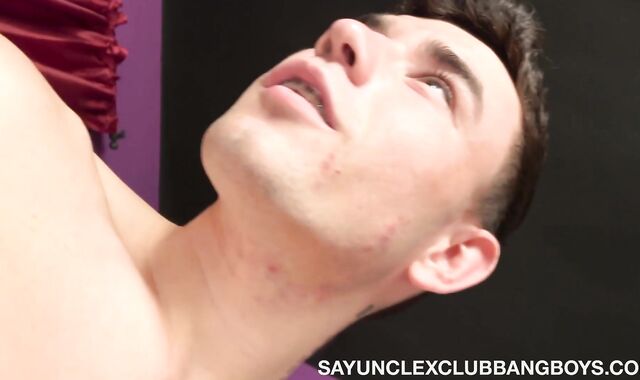 SayUncle Labs: Rock hard nailining in company with wolf Leon