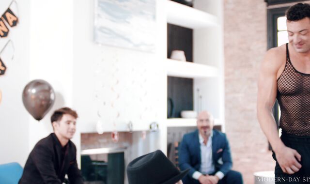 Modern-Day Sins: Oral pleasure Experienced Takes on Gigantic Backside