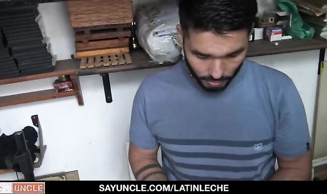 Tatted Brazilian receives supplementary specie To Rail Stranger's boner