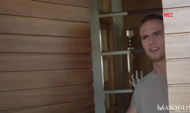 masqulin: Scott Under the Lights