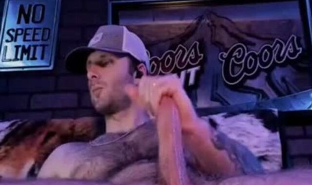 furry boy With Oily ten-Pounder Fumbling Himself On webcamera