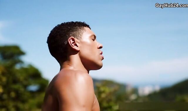 Caio Veyron Is As Stunning As Ever