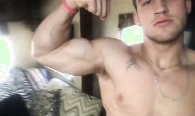 Firm tucking among bulky yankee cub