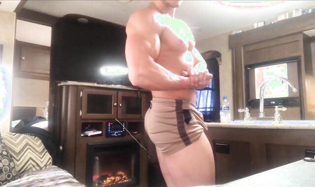 Firm tucking among bulky yankee cub