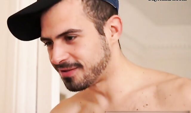 This call girl likes Barebacl pink pucker tear up