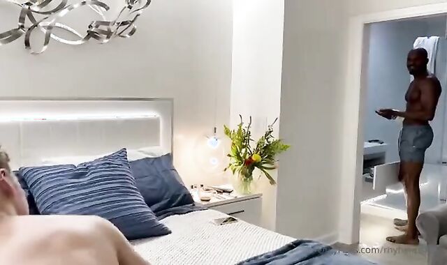 BIG BLACK COCK Rhyheim