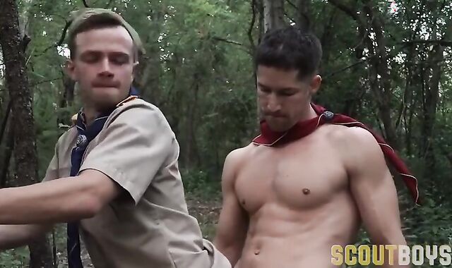 Creeping Into The Jungle, Just To Be Creampied By This Teddy !!