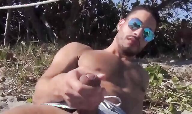 Fuck-a-thon On The Beach