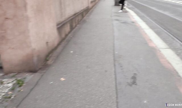 Czech Hunter: Paying for the Ideal Mangina