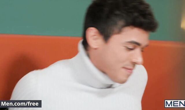 Men - Ashton Summers Makes The Greatest Valentine's Introduce To Ultra-Nice Clark Delgaty... His Gigantic Boner