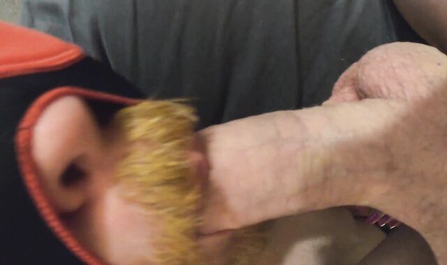 Neighbor Tiny' Sausage Wood-Wringing Penetrate Slot Said He and Bottom Hubby Are Moving