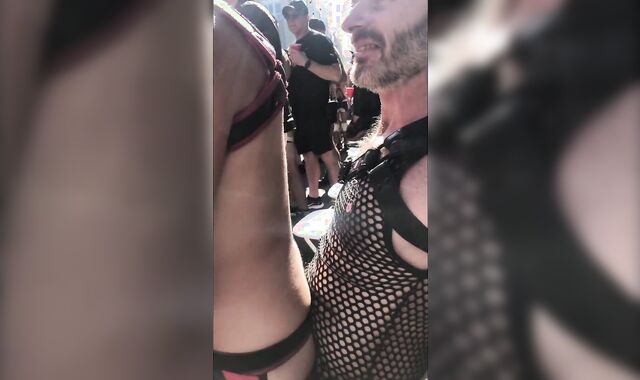 Mixing Things Up, Vers Dudes Have More Fun