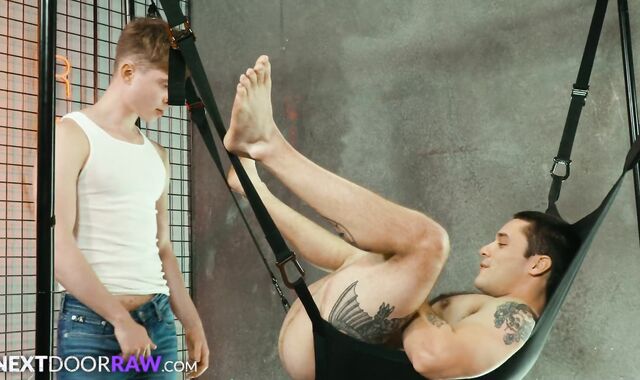 Super-Sexy Jock Meets Random Red-Hot Romp From Plumb App - Andrew Miller, Cody Viper - NextDoorRaw
