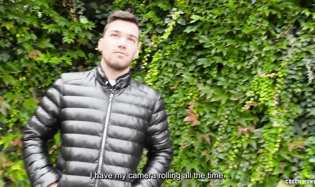 Czech Hunter: Spreading Arses in Prague