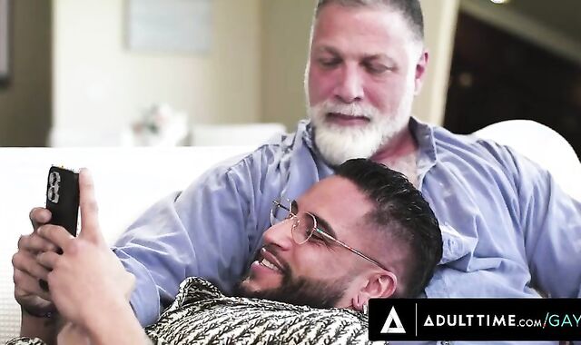 Adult Time splendid Parent Bear Brings Inked Beefcake