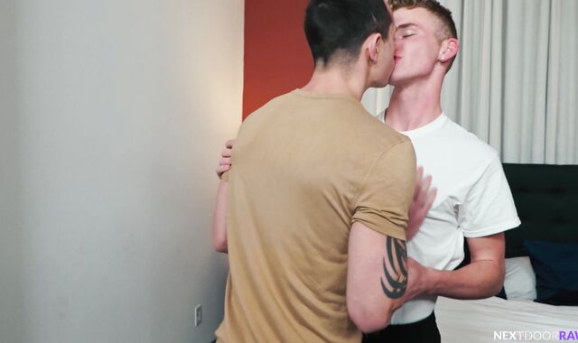 Next Door Humid: Jock and Dark haired Get Down