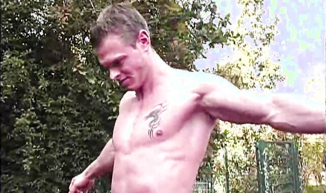 Gastmodel Flexing3