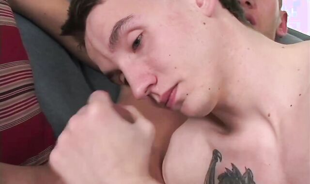 Yuri Gurganov Gives His Ass Up to Ashton Hardwell