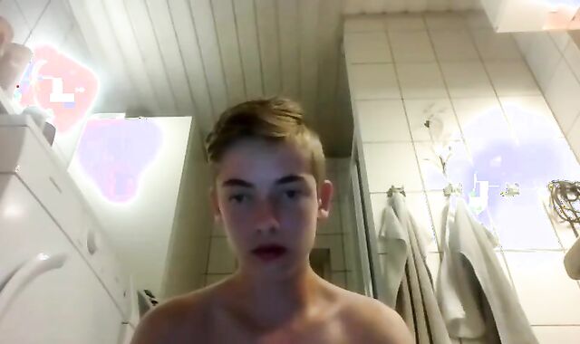 Cute Blond Solo Guy Gets Off in the Bathroom