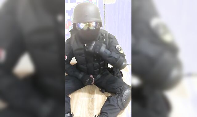 Solo Heat: swat soldier jerk off in uniform and hood
