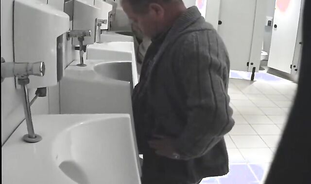 Gay Amateur: Spy old men v5213