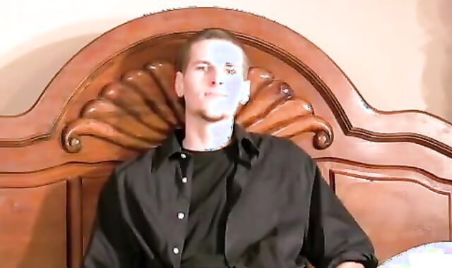 Deaf Stud Joner gets his first hand/blow Job !