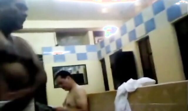 Gay Amateur: Toilet Spy 06 Parte 2