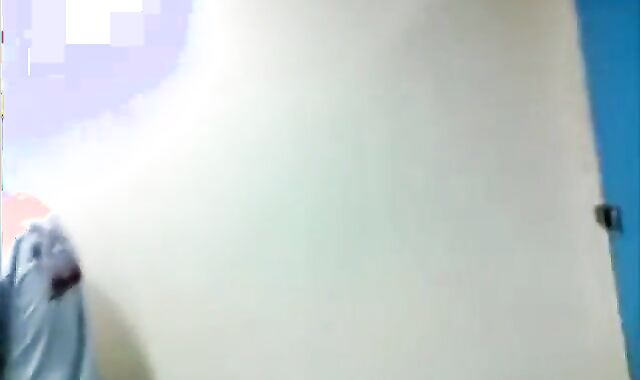 CRUISING PAJA EN EL BAÑO PUBLICO - PUBLIC HIDDEN.mp4
