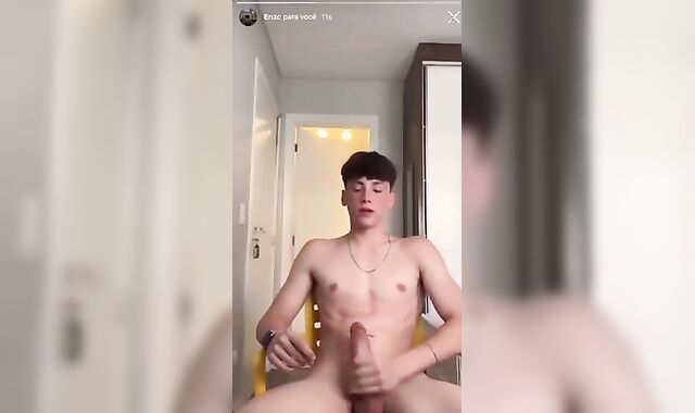 Solo Heat: Brazilian Twink Enzo - jerk off cum