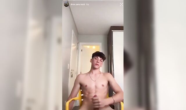 Solo Heat: Brazilian Twink Enzo - jerk off cum