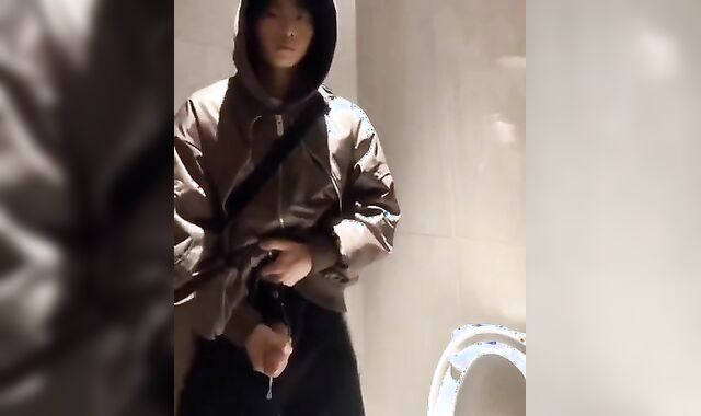 Gay Amateur: asian boy wanking 17