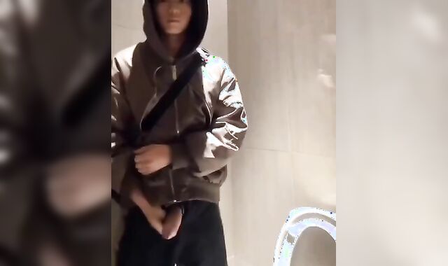 Gay Amateur: asian boy wanking 17