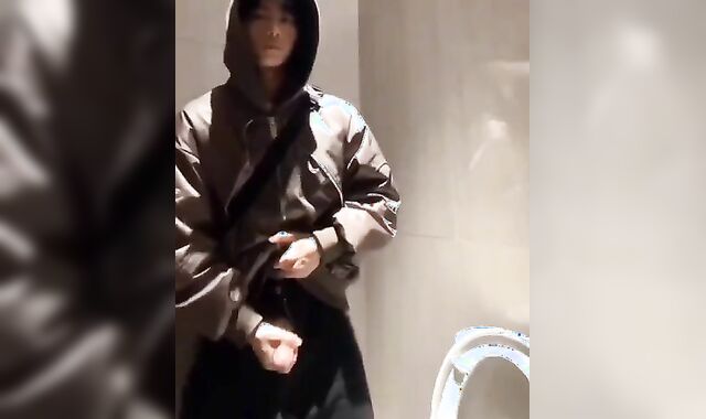 Gay Amateur: asian boy wanking 17
