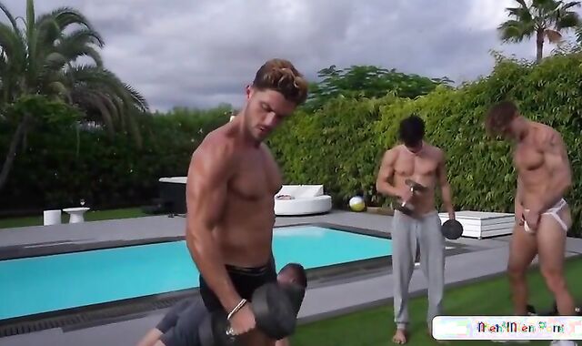 Hot Gay: Training Outside Angel Dario Garcia (alann23)